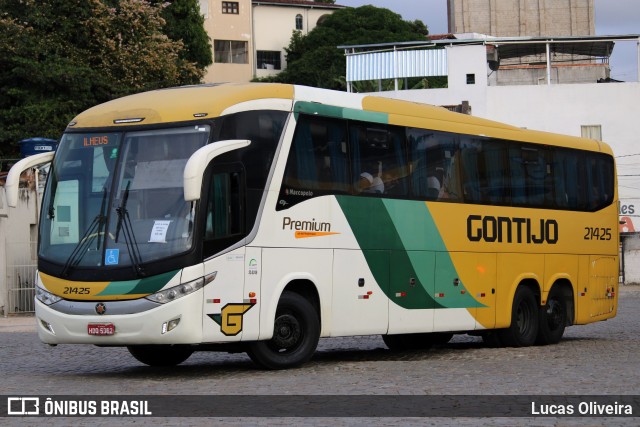 Empresa Gontijo de Transportes 21425 na cidade de Teófilo Otoni, Minas Gerais, Brasil, por Lucas Oliveira. Número da foto: #12902948.