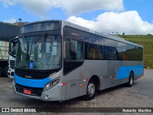 Ômega Tur Transportes e Turismo 1923 na cidade de Guararema, São Paulo, Brasil, por Roberto  Martins. Número da foto: #12902712.