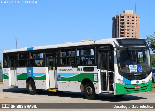 Viação Capital do Oeste 6703 na cidade de Cascavel, Paraná, Brasil, por Busologia Gabrielística. Número da foto: #12904127.