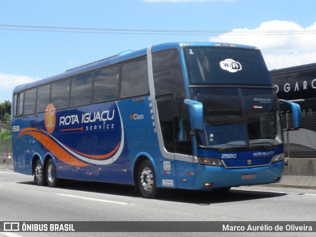Rota Iguaçu Service 2500 na cidade de Nova Iguaçu, Rio de Janeiro, Brasil, por Marco Aurélio de Oliveira. Número da foto: #12902396.