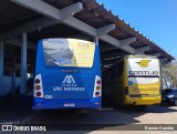 Viação São Matheus 170 na cidade de Minas Novas, Minas Gerais, Brasil, por Ronnie Damião. Número da foto: #12903918.