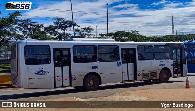 Taguatur - Taguatinga Transporte e Turismo 05600 na cidade de Taguatinga, Distrito Federal, Brasil, por Ygor Busólogo. Número da foto: #12905851.