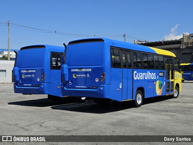Uni Transportes  na cidade de Guarulhos, São Paulo, Brasil, por Davy Santos. Número da foto: #12907589.