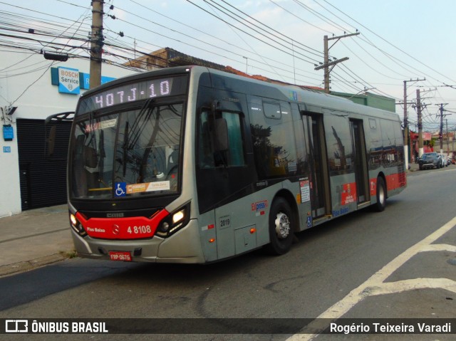 Express Transportes Urbanos Ltda 4 8108 na cidade de São Paulo, São Paulo, Brasil, por Rogério Teixeira Varadi. Número da foto: #12906424.