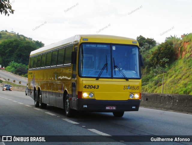 Viação Itapemirim 42043 na cidade de Barra Mansa, Rio de Janeiro, Brasil, por Guilherme Afonso. Número da foto: #12905326.