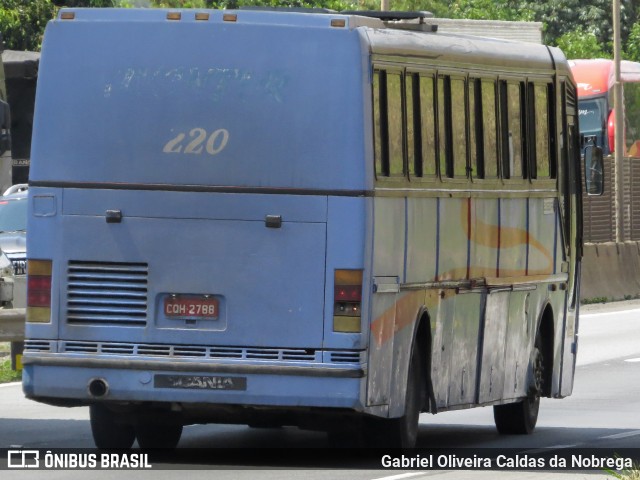 Ônibus Particulares 220 na cidade de Aparecida, São Paulo, Brasil, por Gabriel Oliveira Caldas da Nobrega. Número da foto: #12907152.
