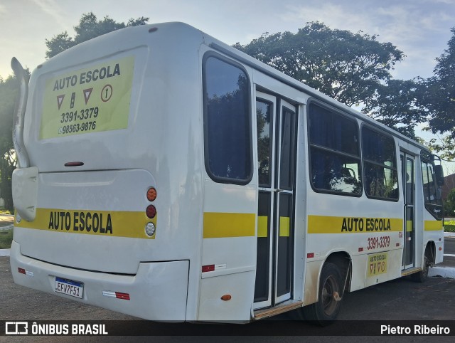 Auto Escola Vivo 6 6089 na cidade de Brazlândia, Distrito Federal, Brasil, por Pietro Ribeiro. Número da foto: #12908075.