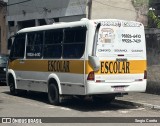 Escolares MQK4H92 na cidade de Vila Velha, Espírito Santo, Brasil, por Sergio Corrêa. Número da foto: #12905583.