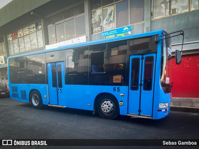 METROCOOP 65 na cidade de San José, San José, Costa Rica, por Sebas Gamboa. Número da foto: #12909059.