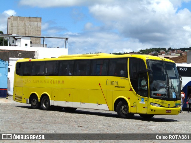 Viação Itapemirim 8649 na cidade de Teófilo Otoni, Minas Gerais, Brasil, por Celso ROTA381. Número da foto: #12910873.