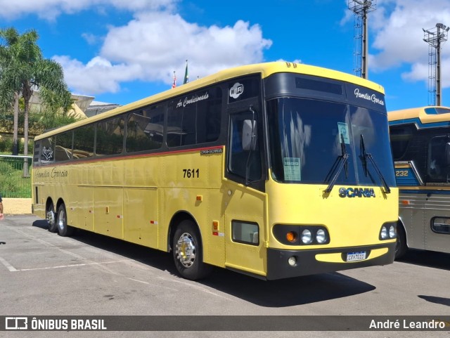 Ônibus Particulares 7611 na cidade de Barueri, São Paulo, Brasil, por André Leandro. Número da foto: #12908907.