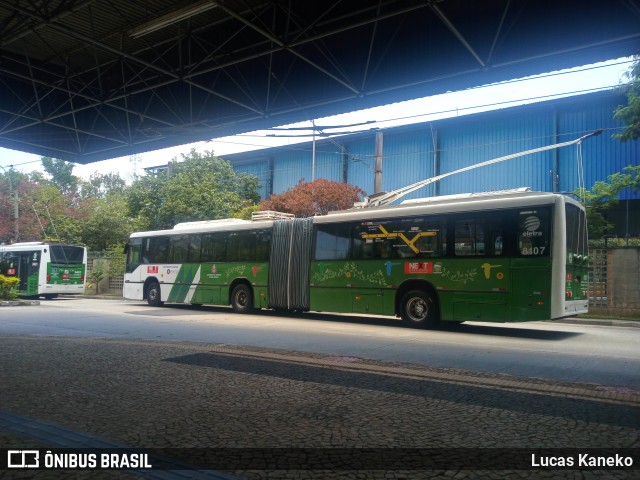 Next Mobilidade - ABC Sistema de Transporte 8107 na cidade de São Bernardo do Campo, São Paulo, Brasil, por Lucas Kaneko. Número da foto: #12908238.