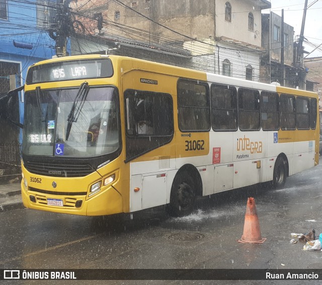 Plataforma Transportes 31062 na cidade de Salvador, Bahia, Brasil, por Ruan Amancio. Número da foto: #12911355.