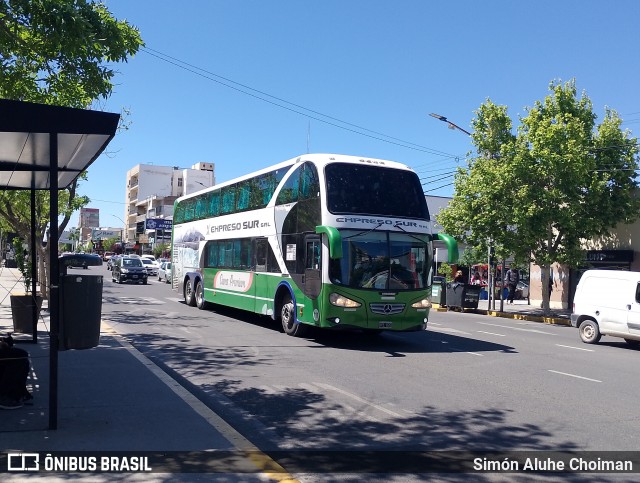 Expreso Sur 111 na cidade de Neuquén, Confluencia, Neuquén, Argentina, por Simón Aluhe Choiman. Número da foto: #12911038.
