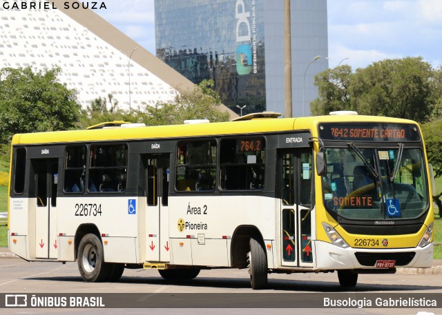 Viação Pioneira 226734 na cidade de Brasília, Distrito Federal, Brasil, por Busologia Gabrielística. Número da foto: #12913059.