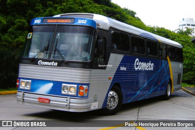 Viação Cometa 1202 na cidade de São Paulo, São Paulo, Brasil, por Paulo Henrique Pereira Borges. Número da foto: #12912476.