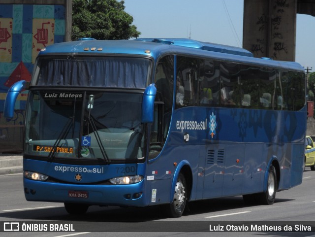 Expresso do Sul 7200 na cidade de Rio de Janeiro, Rio de Janeiro, Brasil, por Luiz Otavio Matheus da Silva. Número da foto: #12914839.