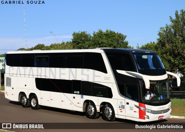 Auto Viação Catarinense 3521 na cidade de Foz do Iguaçu, Paraná, Brasil, por Busologia Gabrielística. Número da foto: #12914790.