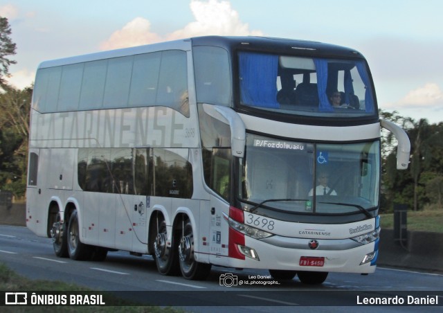 Auto Viação Catarinense 3698 na cidade de Resende, Rio de Janeiro, Brasil, por Leonardo Daniel. Número da foto: #12914606.