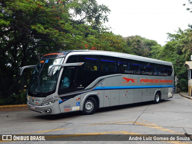Viação Piracicabana 7054 na cidade de São Paulo, São Paulo, Brasil, por André Luiz Gomes de Souza. Número da foto: #12916025.