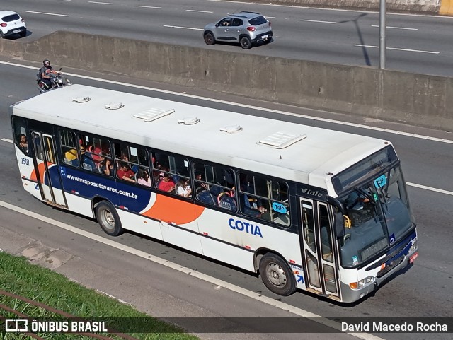 Viação Raposo Tavares Cotia 2507 na cidade de Cotia, São Paulo, Brasil, por David Macedo Rocha. Número da foto: #12913888.