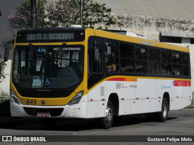 Empresa Metropolitana 849 na cidade de Recife, Pernambuco, Brasil, por Gustavo Felipe Melo. Número da foto: #12915366.