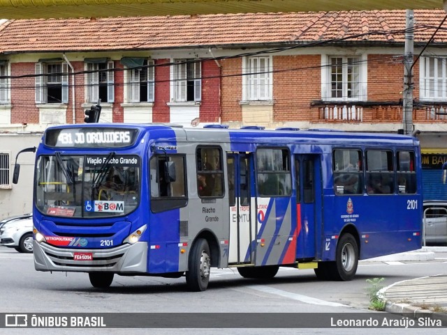 Viação Riacho Grande 2121 na cidade de São Paulo, São Paulo, Brasil, por Leonardo Araújo Silva. Número da foto: #12915701.