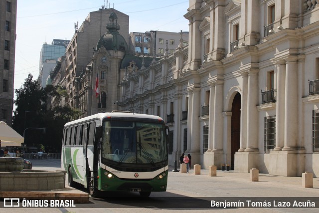 Carabineros de Chile B168 na cidade de Santiago, Santiago, Metropolitana de Santiago, Chile, por Benjamín Tomás Lazo Acuña. Número da foto: #12918072.