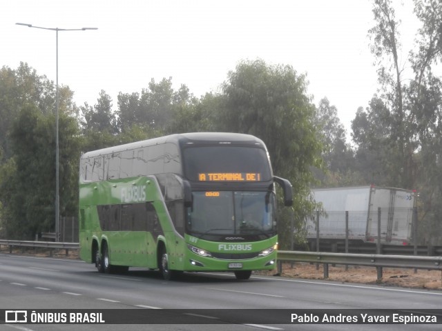 FlixBus 101 na cidade de Chimbarongo, Colchagua, Libertador General Bernardo O'Higgins, Chile, por Pablo Andres Yavar Espinoza. Número da foto: #12917891.