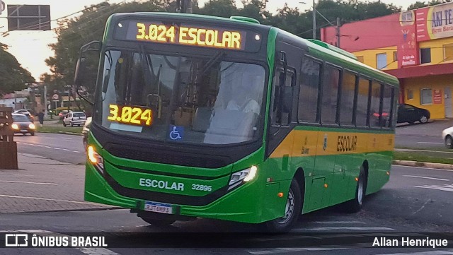 Transportes Capellini 32896 na cidade de Paulínia, São Paulo, Brasil, por Allan Henrique. Número da foto: #12918101.