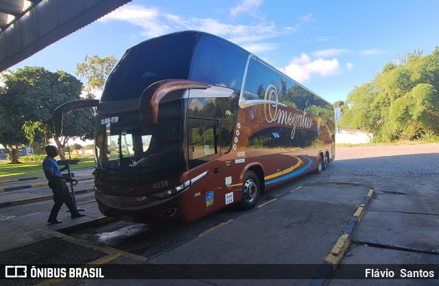 Omegatur 4038 na cidade de Cruz das Almas, Bahia, Brasil, por Flávio  Santos. Número da foto: #12916199.