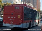 STU Santiago Transporte Urbano SPBF52 na cidade de Providencia, Santiago, Metropolitana de Santiago, Chile, por Benjamín Tomás Lazo Acuña. Número da foto: #12917928.
