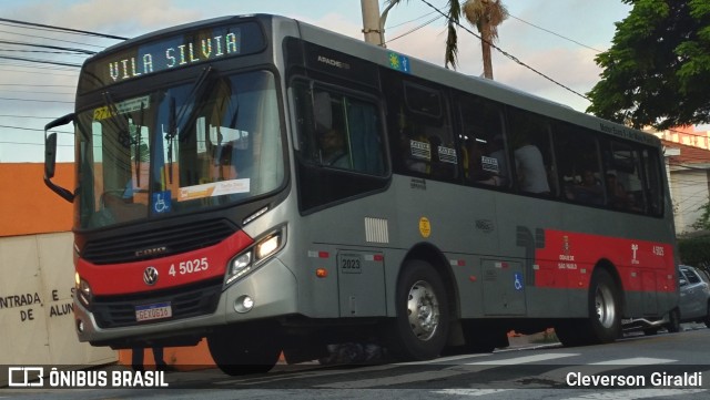 Allibus Transportes 4 5025 na cidade de São Paulo, São Paulo, Brasil, por Cleverson Giraldi. Número da foto: #12918428.