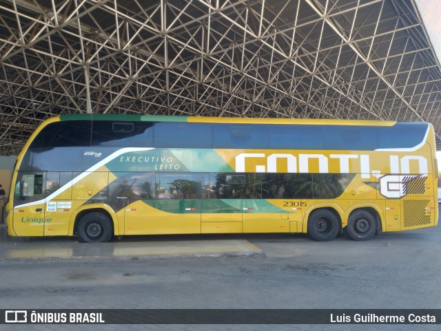 Empresa Gontijo de Transportes 23015 na cidade de Patos de Minas, Minas Gerais, Brasil, por Luis Guilherme Costa. Número da foto: #12918655.
