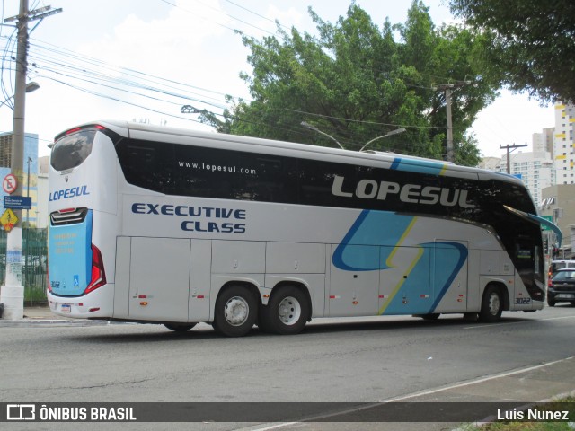 LopeSul Transportes - Lopes e Oliveira Transportes e Turismo - Lopes Sul 3022 na cidade de São Paulo, São Paulo, Brasil, por Luis Nunez. Número da foto: #12918651.