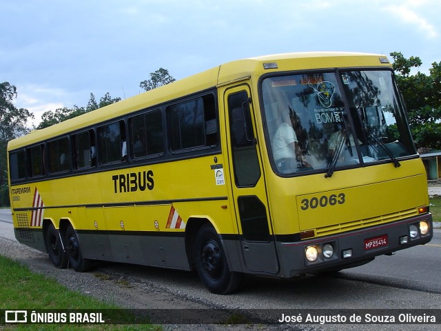 Viação Itapemirim 30063 na cidade de Barra do Piraí, Rio de Janeiro, Brasil, por José Augusto de Souza Oliveira. Número da foto: #12856952.
