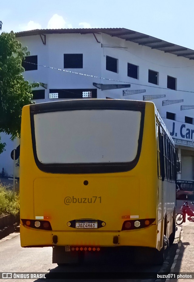 Escolares 801 na cidade de Jiquiriçá, Bahia, Brasil, por buzu071 photos. Número da foto: #12921129.
