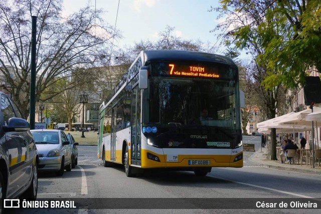 SMTUC - Serviços Municipalizados de Transportes Urbanos de Coimbra 515 na cidade de Coimbra, Coimbra, Portugal, por César de Oliveira. Número da foto: #12921751.