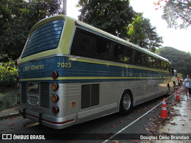 Ônibus Particulares 7023 na cidade de Belo Horizonte, Minas Gerais, Brasil, por Douglas Célio Brandao. Número da foto: #12921537.