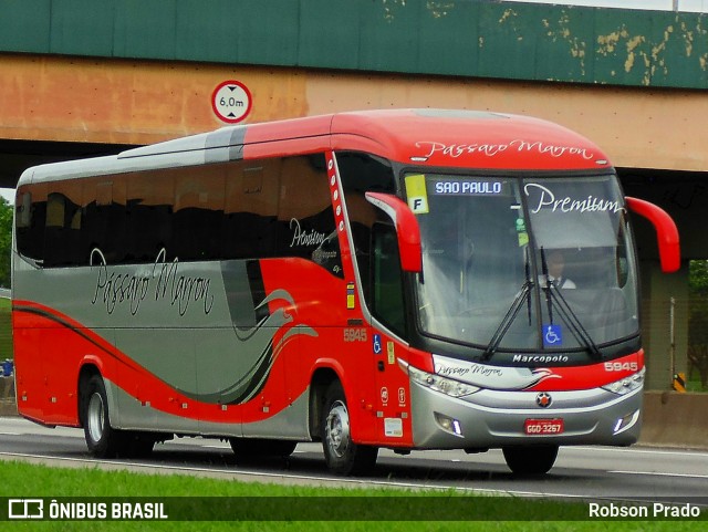 Empresa de Ônibus Pássaro Marron 5945 na cidade de São José dos Campos, São Paulo, Brasil, por Robson Prado. Número da foto: #12923870.