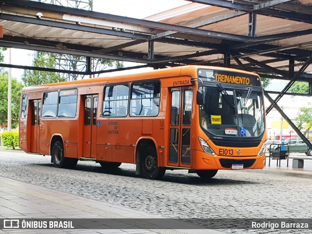 Auto Viação São José dos Pinhais EI013 na cidade de Curitiba, Paraná, Brasil, por Rodrigo Barraza. Número da foto: #12924048.