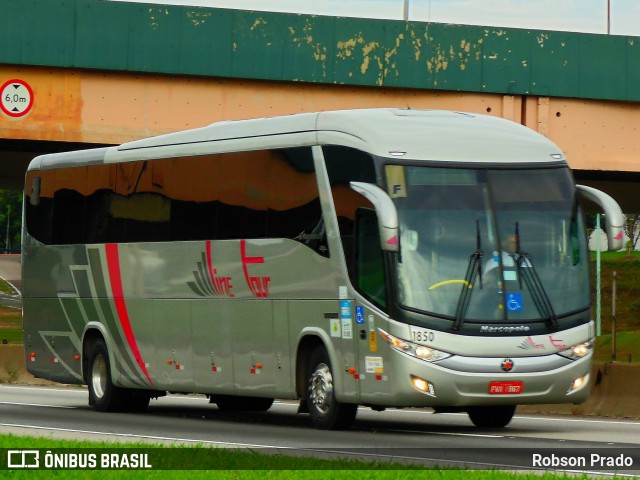 Expresso Line Tour 1850 na cidade de São José dos Campos, São Paulo, Brasil, por Robson Prado. Número da foto: #12923866.