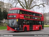 First Bus LT76 na cidade de London, Greater London, Inglaterra, por Fábio Takahashi Tanniguchi. Número da foto: #12924634.