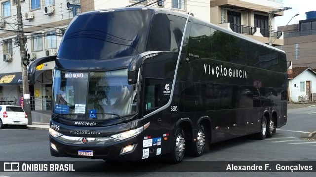 Viação Garcia 8605 na cidade de Balneário Camboriú, Santa Catarina, Brasil, por Alexandre F.  Gonçalves. Número da foto: #12858347.