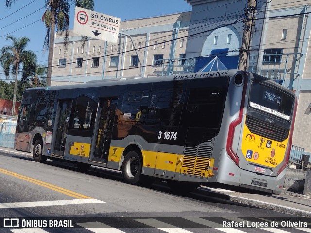 Viação Metrópole Paulista - Zona Leste 3 1674 na cidade de São Paulo, São Paulo, Brasil, por Rafael Lopes de Oliveira. Número da foto: #12860386.