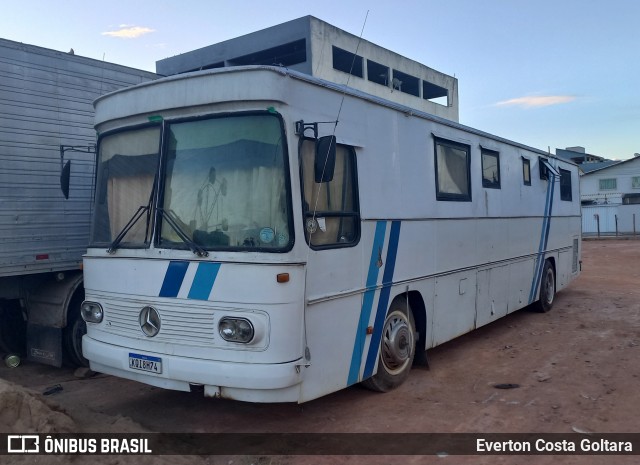 Motorhomes KQI8H74 na cidade de Piúma, Espírito Santo, Brasil, por Everton Costa Goltara. Número da foto: #12861577.