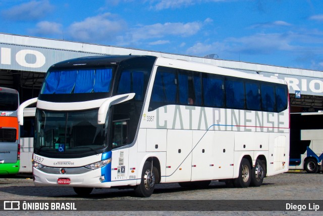 Auto Viação Catarinense 3387 na cidade de Balneário Camboriú, Santa Catarina, Brasil, por Diego Lip. Número da foto: #12861306.