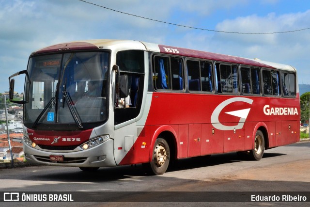 Expresso Gardenia 3575 na cidade de Varginha, Minas Gerais, Brasil, por Eduardo Ribeiro. Número da foto: #12863053.
