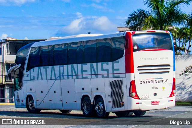 Auto Viação Catarinense 3387 na cidade de Balneário Camboriú, Santa Catarina, Brasil, por Diego Lip. Número da foto: #12861322.