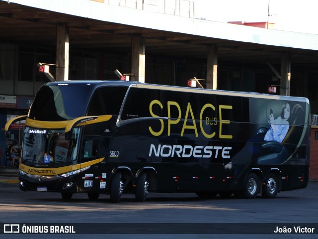 Expresso Nordeste 5600 na cidade de Porto Alegre, Rio Grande do Sul, Brasil, por João Victor. Número da foto: #12862984.